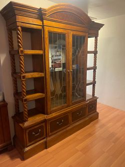 Display Cabinet