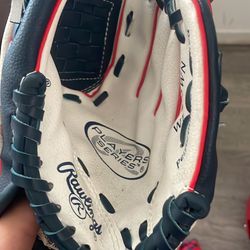Children’s baseball gloves