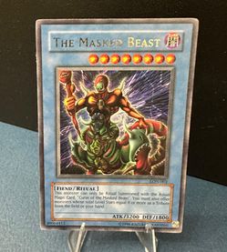 The Masked Beast Ultra Rare Labyrinth of Nightmare LON Yugioh Card