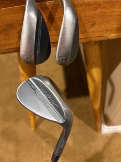 Titleist Vokey SM8 Wedge Set – 50°, 56°, 60° – X100