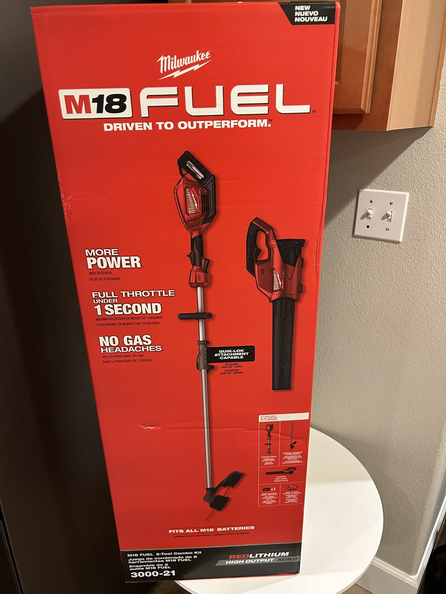 Milwaukee 3000-21 M18 Fuel 2 Tool String Trimmer & Blower Combo Kit