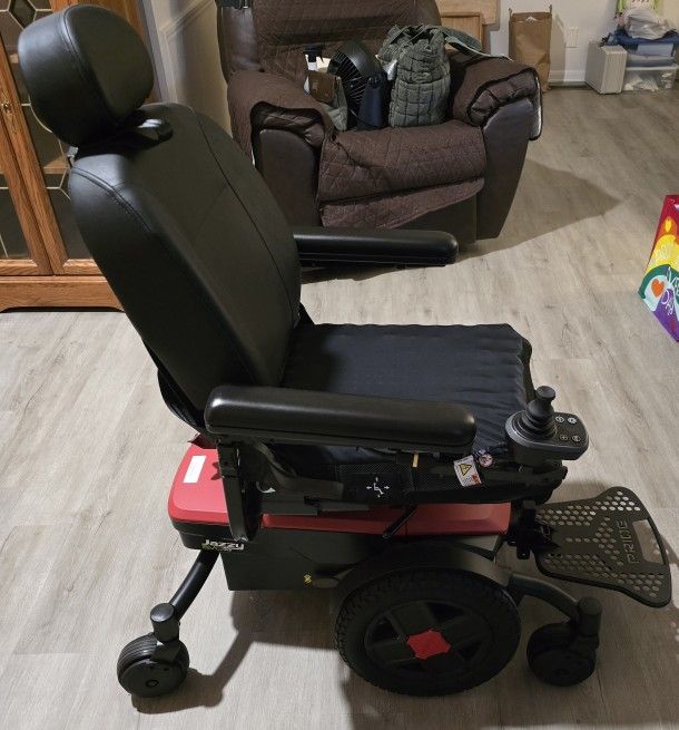 Jazzy EVO 613 Mobility Chair! Never Used!