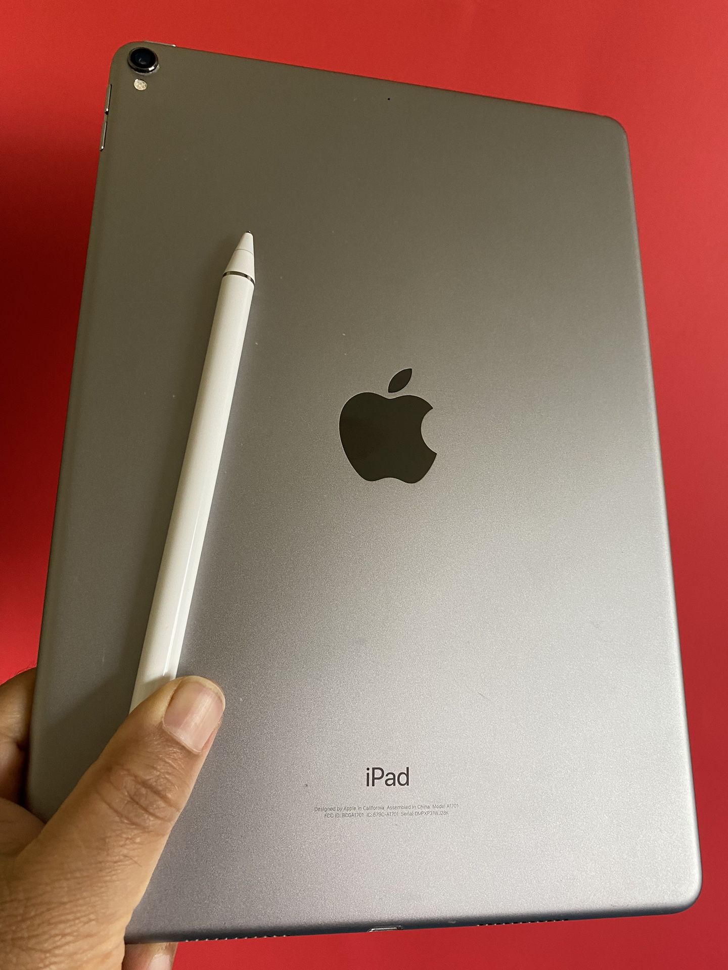 Apple IPad Pro 10.5” (Retina Display/ iOS 16/ 2017 model) 64GB 