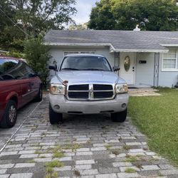 Dodge Dakota 