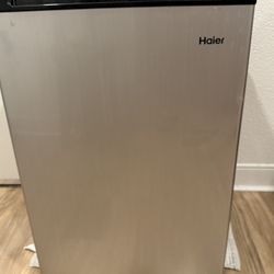 Haier Mini Fridge