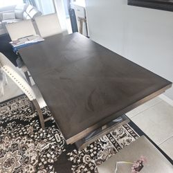 Dining room set with 4 chairs