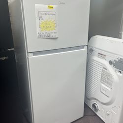 Refrigerator, 28” Wide Top Freezer Refrigerator With Warranty
