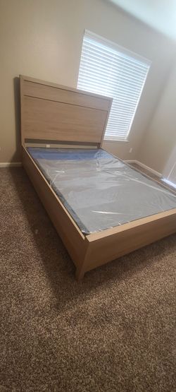 Queen bed frame, box spring and headboard