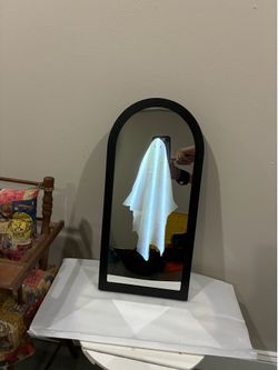 Light up ghost mirror