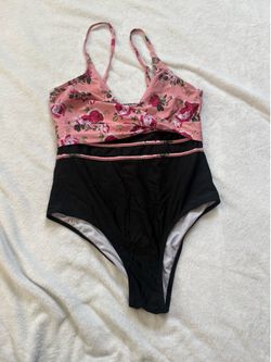 Pink floral one piece swimsuit 🌸
