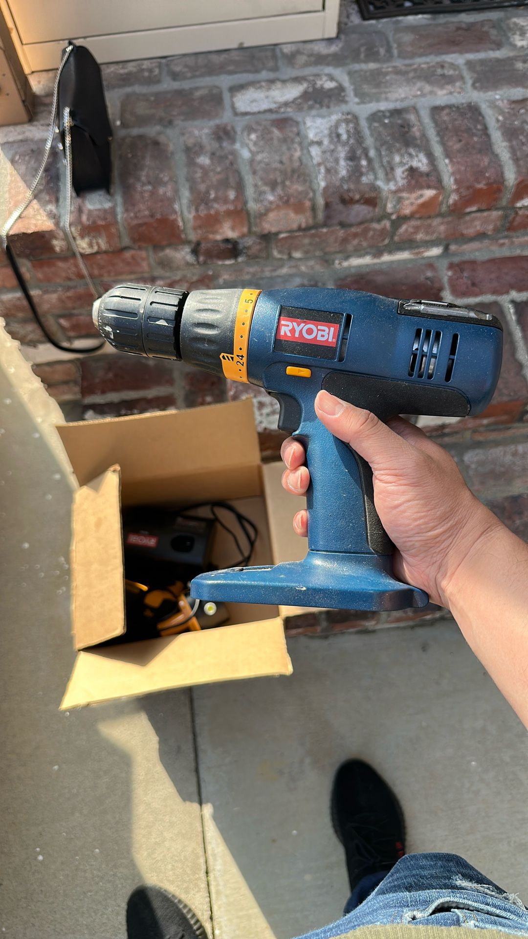 Drill With 2 Batteries