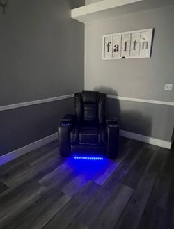 Recliner chair