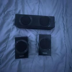 3 speakers