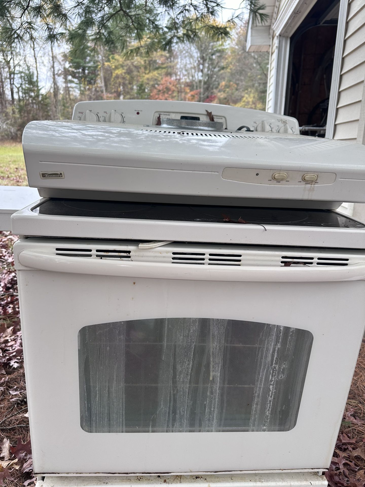 GE Electric Stove