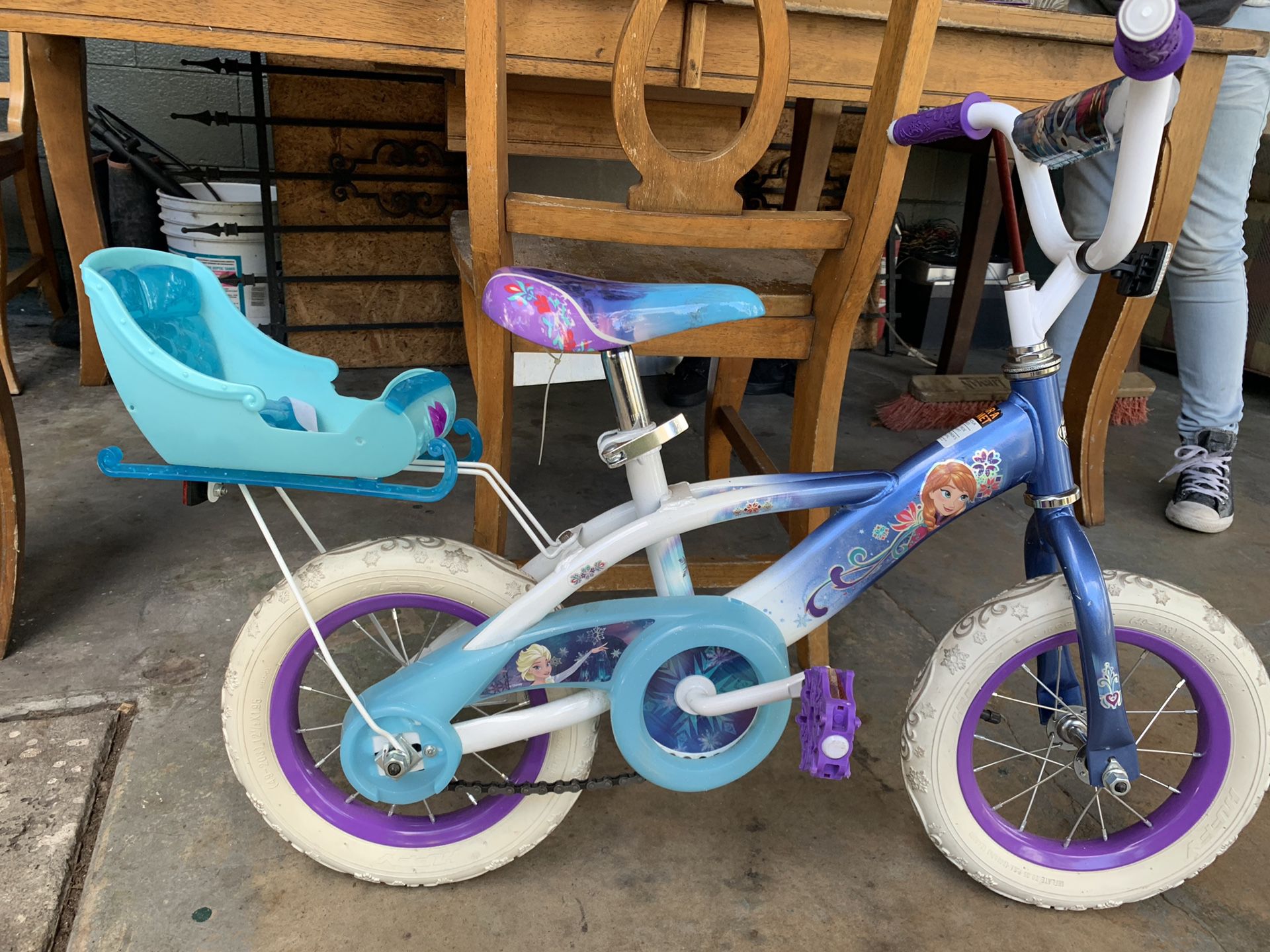 Frozen 12” bicycle without training wheels