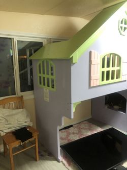 Castle bunk bed