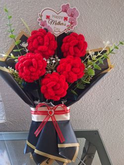 Ramo rojo de crochet