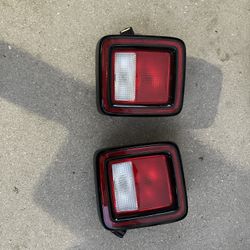 2018-2024 Jeep Wrangler JL Factory LED Tail Light Pair