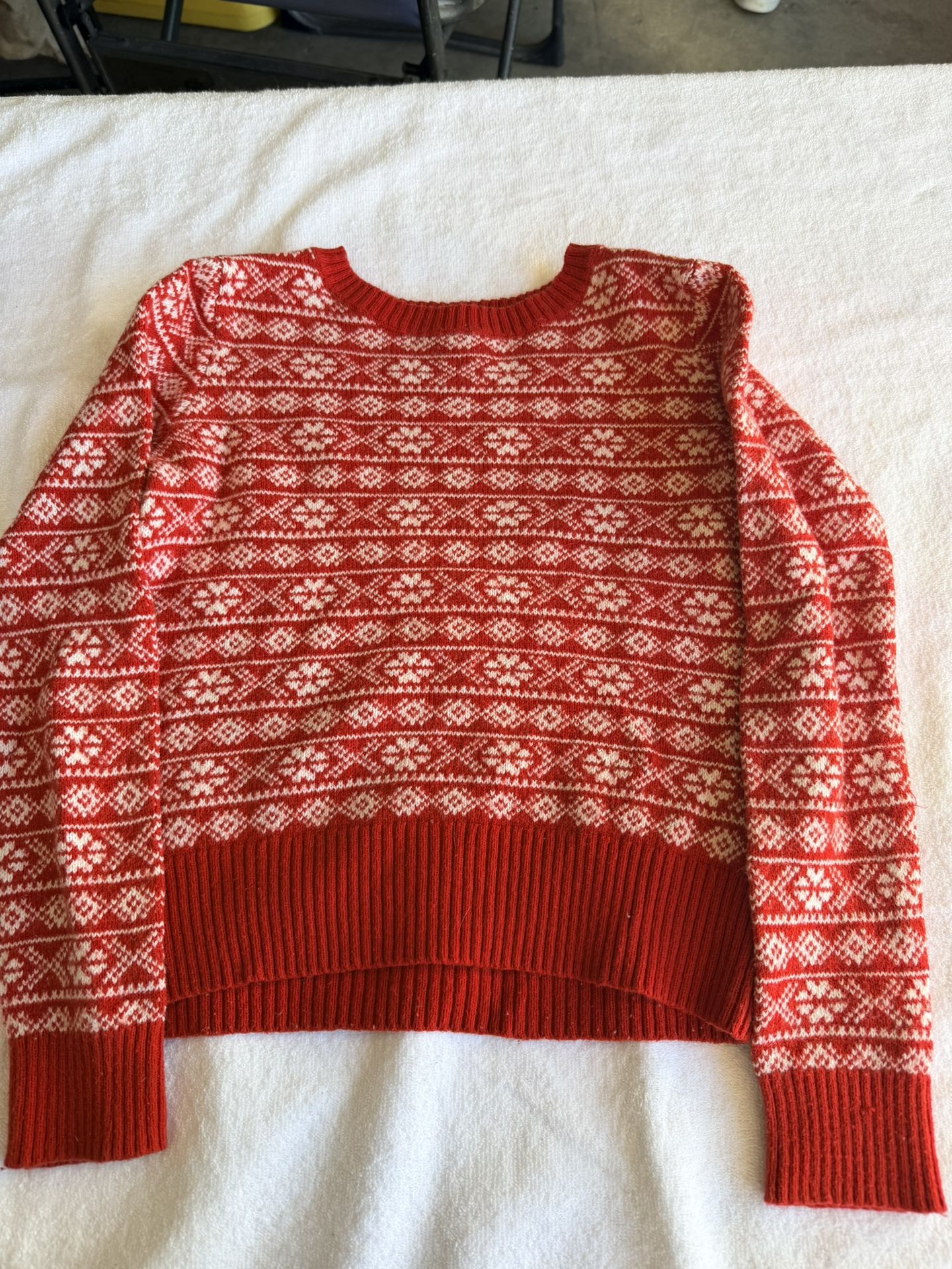 GAP Girls Holiday sweater