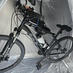 GT Aggressor Pro Mountain Bike