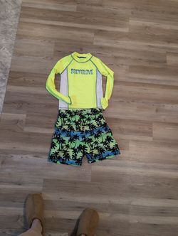 Size 10 Boys Body Glove Bathing Suit Bottom And Top Long Sleeve