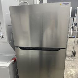 Insignia Top And Bottom In Stainless Steel New Open Box