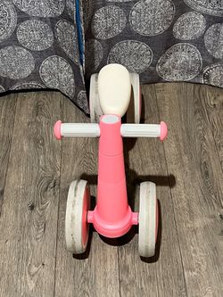 Toddler pink balance bike