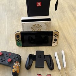 Nintendo Switch OLED The Legend of Zelda: Tears of the Kingdom Edition Bundle