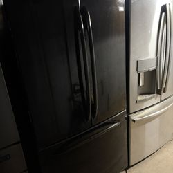 Ge Refrigerator Fully Working, Perfect Conditions 