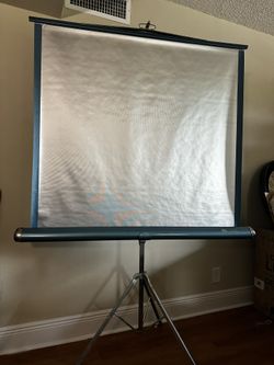 Radiant Vintage screen projector