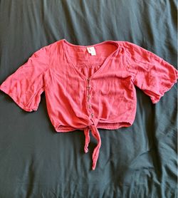 Salmon tie front crop top