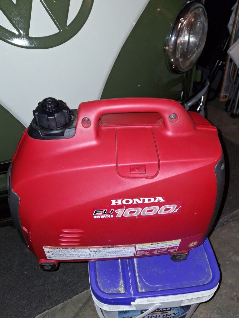 Honda 1000w Generator Exellent Condition Firm