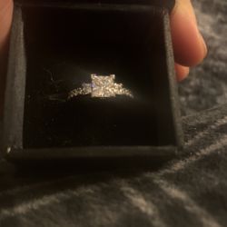 14k dimond engagment ring