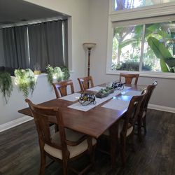 Expandable Dining Table with Leaf + 6 Chairs