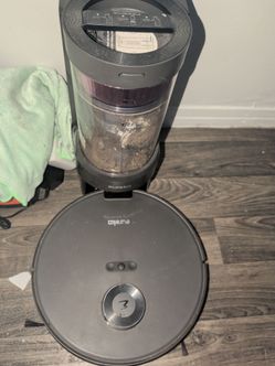 Eureka Robot vacuum