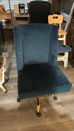 Nice office chair