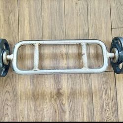 Tricep Bicep Curl Bar standard Weight With (2) Plates 5Lbs Each