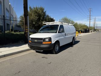 2017 Chevrolet Express 2500