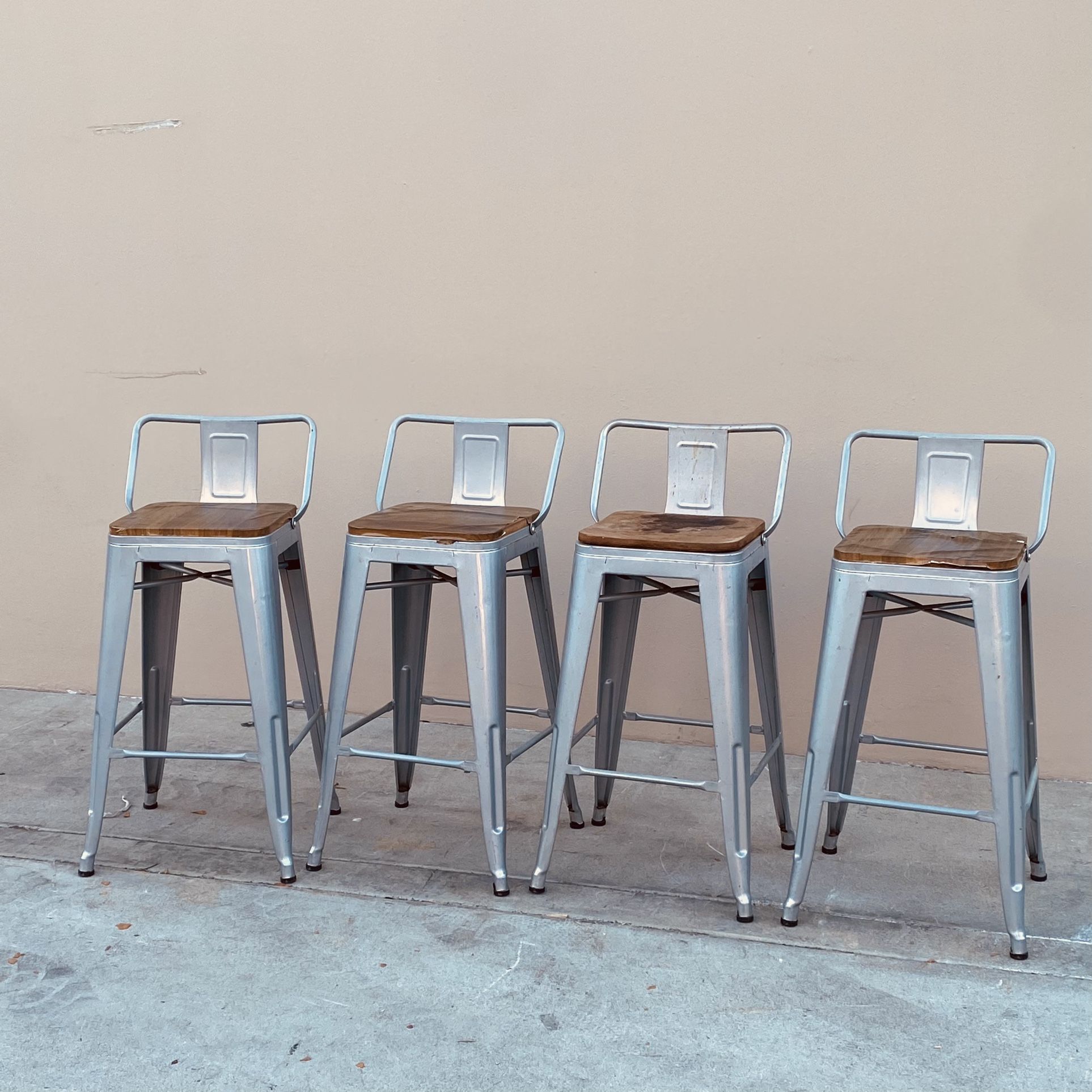 Free High Stools