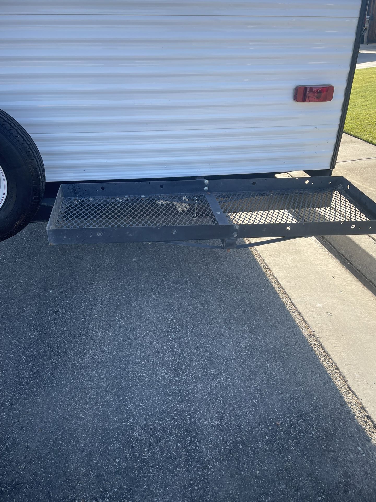 RV Receiver Hitch With Utility Rack