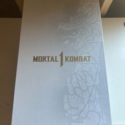 Mortal Kombat Kollectors, Edition Game / Statue