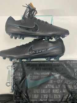Nike Tiempo Soccer Cleats Black New with Tags