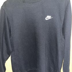 Black Nike Crew Neck!! Read Description