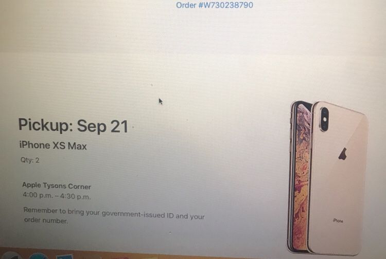 Iphone Xs Max gold 256g! $1480