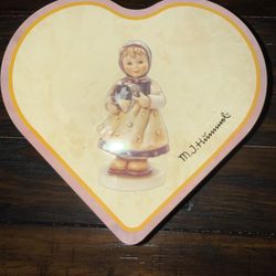 Hummel Figurine "A HEARTFELT GIFT"