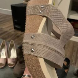 Volatile wedge sandals