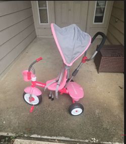 Radio flyer 4-in 1 stroll  good condition