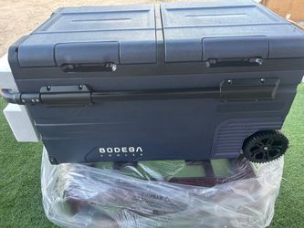 Bodega Portable Electric Cooler with Wheels