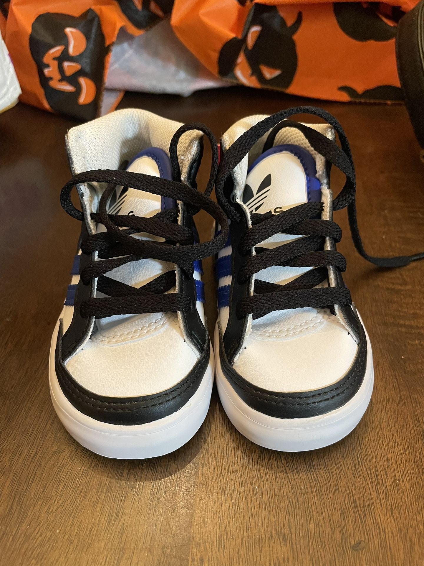 Adidas Baby Shoes Size 4c