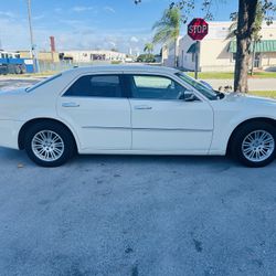 2010 Chrysler 300